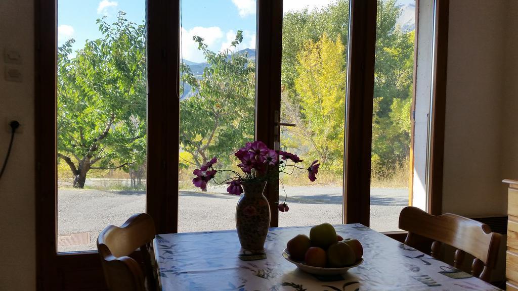 Studio Barcelonnette Ubaye, Provence Enchastrayes Exteriör bild